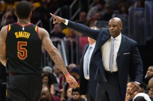 飞的精湛球 飞的精湛球