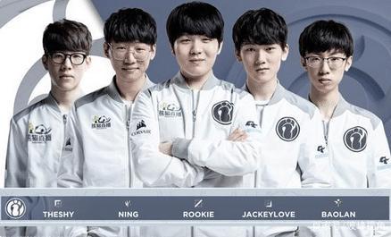 屏住了呼吸 屏住了呼吸